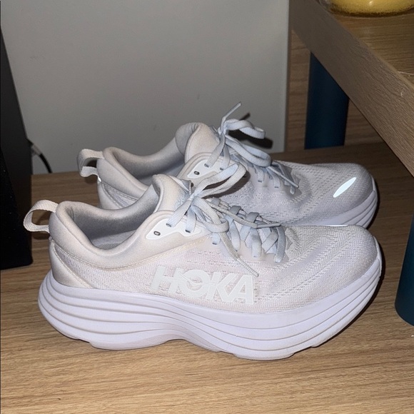 HOKA Women's White Bondi 8 Running Shoes - Picture 1 of 3